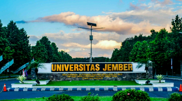 Universitas Jember: Meniti Masa Depan Pendidikan Indonesia